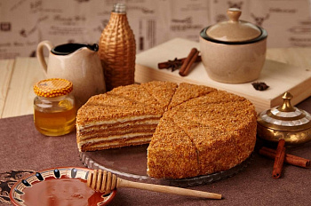 Торт "Медовик" (1,40 кг) (12 куск. по 117 гр)